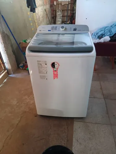 Vende-se máquina de lavar  Panasonic OBS  NÃO ESTA SENTRIFUGANDO  BEM POR ISSO TA BARATO9 