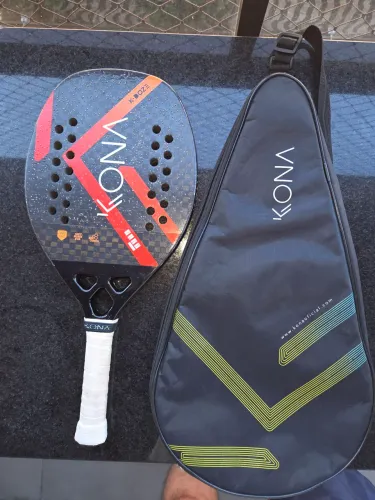 Raquete Kona K12 para Beach Tennis