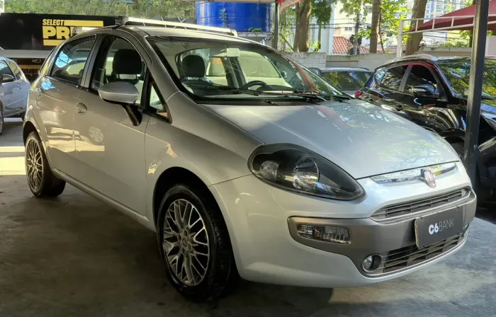 Fiat Punto Essence 1.6 Flex 16V 5P 2014