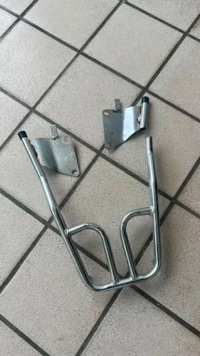 Suporte de Baú / Churrasqueira para Moto - Precisa de Solda