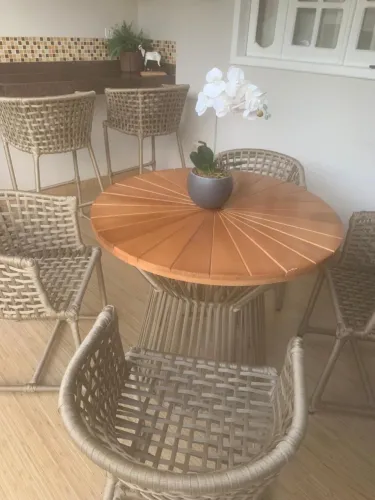 Mesa de 4 cadeiras + banquetas em corda náutica 