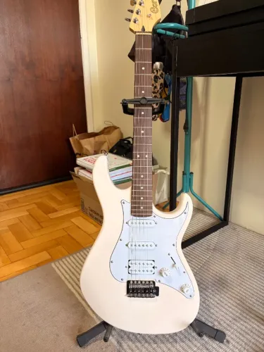 Guitarra CORT G200 PPK Rosa Claro
