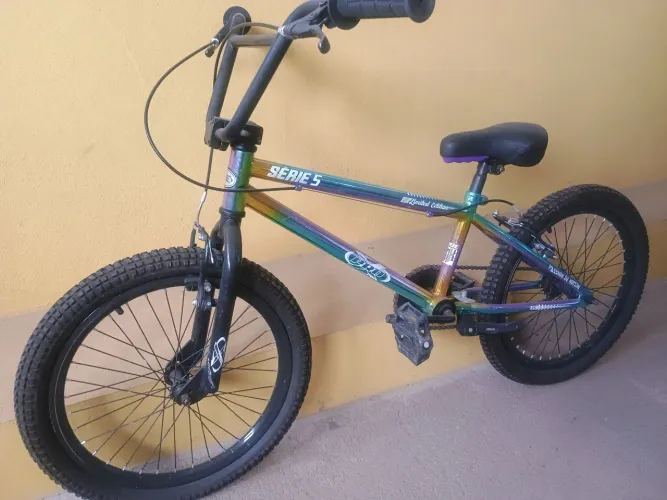 Bicicleta BMX aro 20, com quadro Pro-XD Série 5 Limited Edition