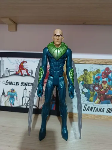 Abutre 30 cm original marca Hasbro 