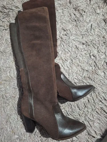 Bota tamanho 35