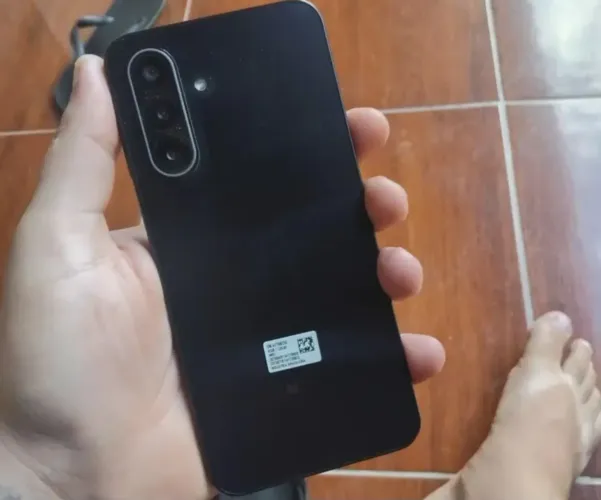 Celular A17 Semi novo