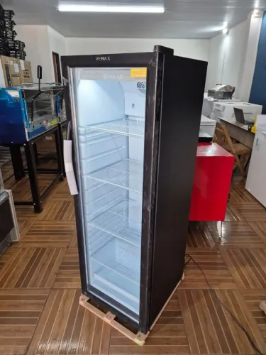 Expositor slim Venax Nova 209 litros