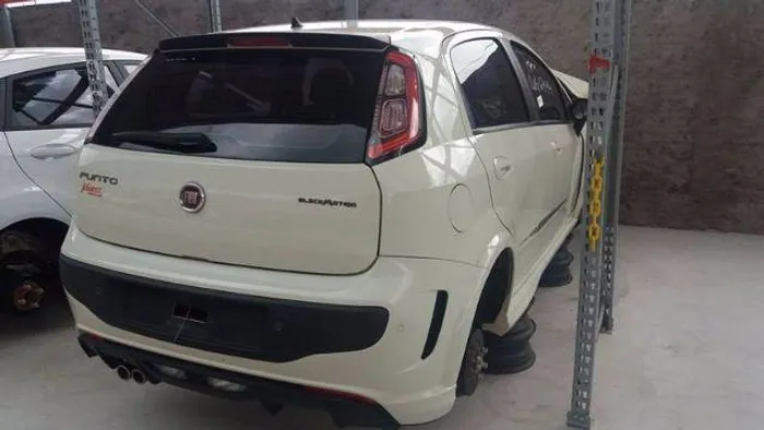 Peças usadas Fiat Punto BlackMotion 2015 aut