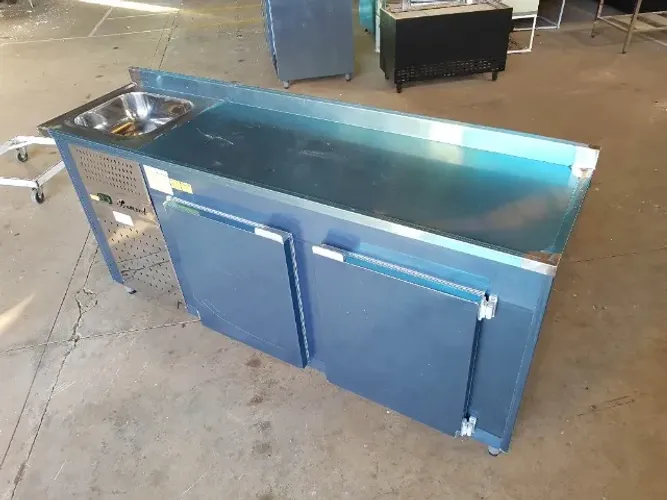 Balcão de serviço com Cuba Inox sobmedida