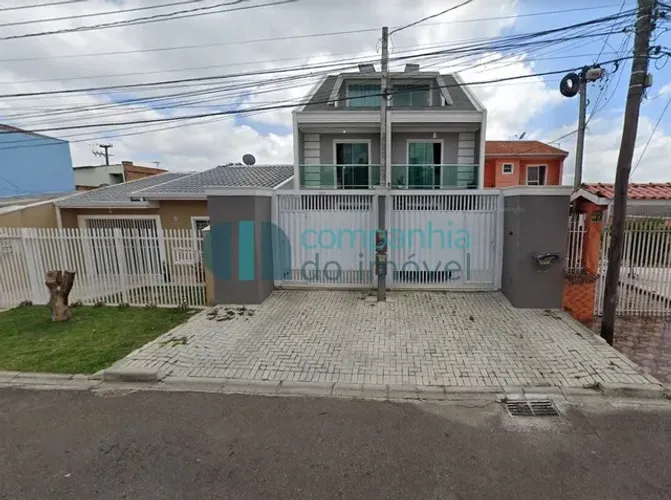 Sobrado com 4 Quartos no Sitio Cercado