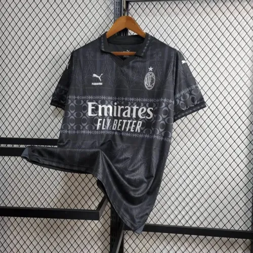 Camisa Milan x Pleasures Edição Especial 24/25 Masculina