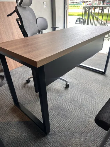 MESA DE ESCRITORIO NG EM L 1.50x0.60 INDUSTRIAL - LOJA IKONMIXOFFICE