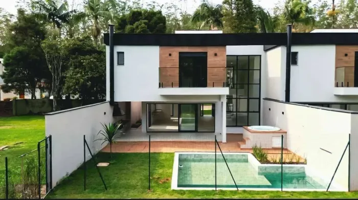 Sobrado com 4 dormitórios à venda, 341 m² - Balneário Palmira - Ribeirão Pires/SP