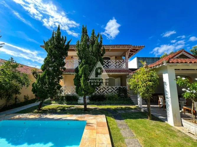 Casa com piscina no Condomínio Jardins de Barra Bonita 4 quartos 2 suítes Recreio dos Band