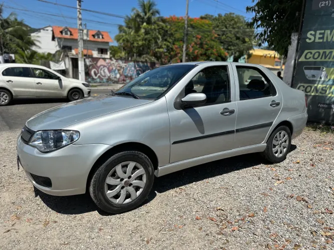 Fiat Siena Celebration 1.0 Fire Flex 8V 4P 2010