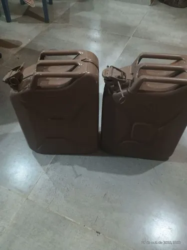 Galões Metálicos 20 Litros - Reforçados e Prontos para Uso!