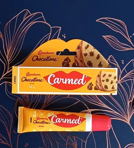 Carmed Chocottone Bauducco Edição de Natal Hidratante Labial 