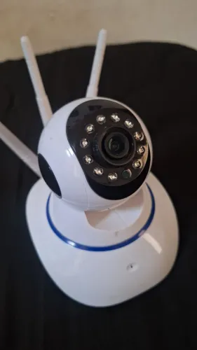 Wireless Wifi Hd 3 Antenas Noite Sensor Ip Camera