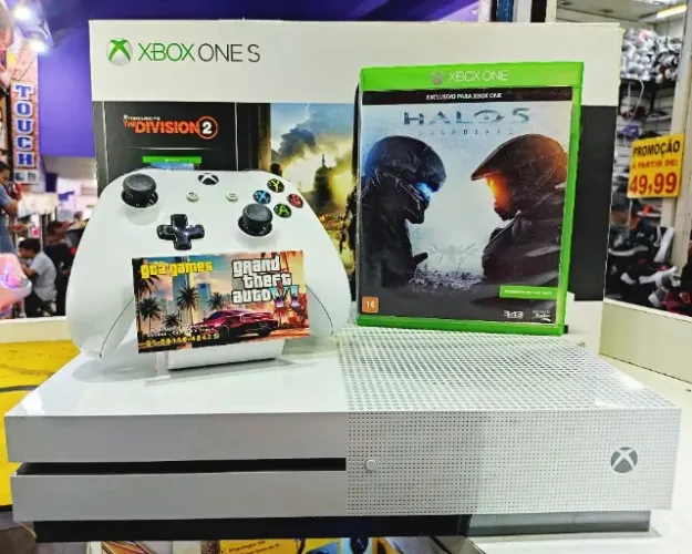 XBOX ONE S 1TB MANETE E JOGO DE (BRINDE)