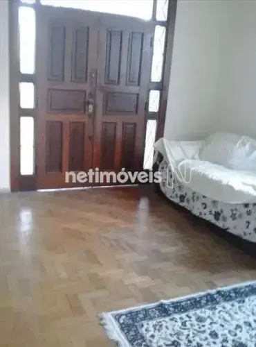 Casa de 3 quartos à venda no Bonfim!