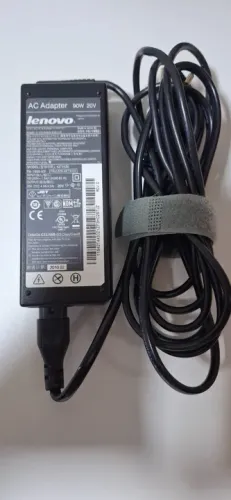 Carregador de notebook Lenovo original