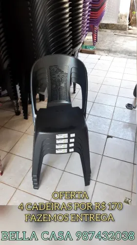 Oferta de Cadeiras de Plástico - 4 por R$170 dn US wa ENTREGO HOJE HJ