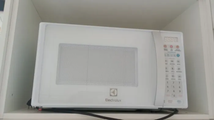 Microondas Eletrolux 20 litros