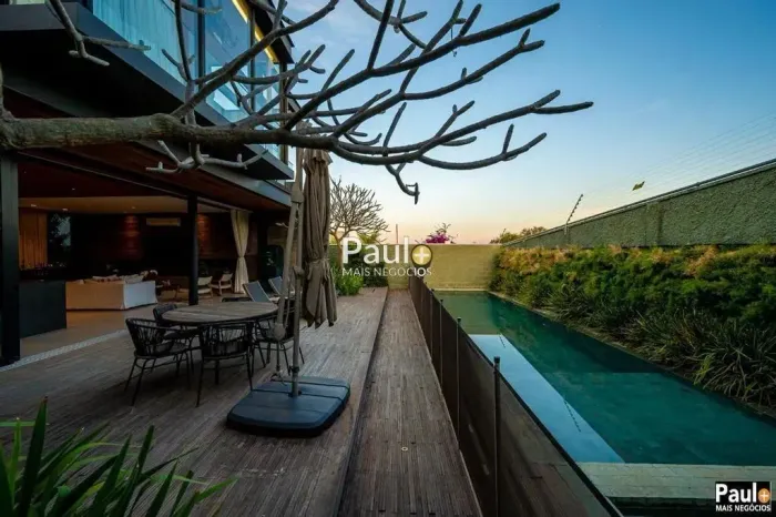 Sobrado à venda em Campinas, Ville Sainte Helene, com 3 suítes, com 535 m², Ville Sainte H