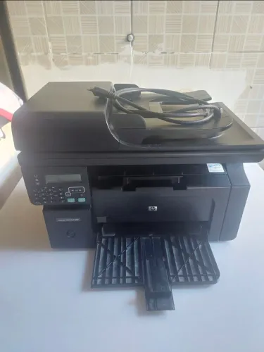 Impressora HP LaserJet M1212nf MFP - Com defeito