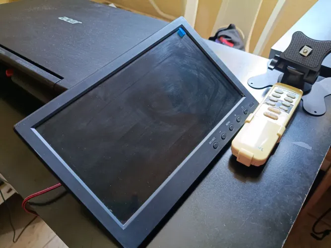 Monitor 10" polegadas - VGA - HDMI - BNC - Av - USB