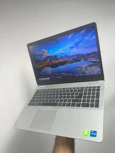 Notebook dell inspion, intel i7, 11 ger, 16 gb ddr4,SSD nvme 256gb, tela 15'6 hd.