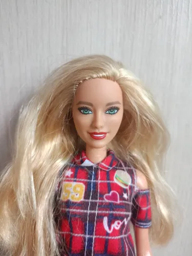 Barbie fashionista