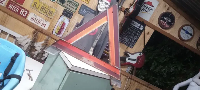 Decoração Vintage - Triângulo Sinalizador