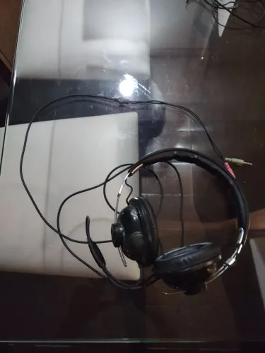 Fone de Ouvido marca C3Tech