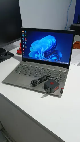 Notebook Lenovo Intel Core i3 10ª Geração | 8GB RAM | Pacote Office 6 Meses 