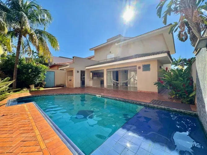 Casa no condomínio Condomínio Paineiras para venda com 4 quartos, sendo 4 suítes, 362m²