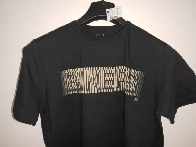 Camisa em Algodão Linda com Etiqueta 29Reais em Vila Isabel