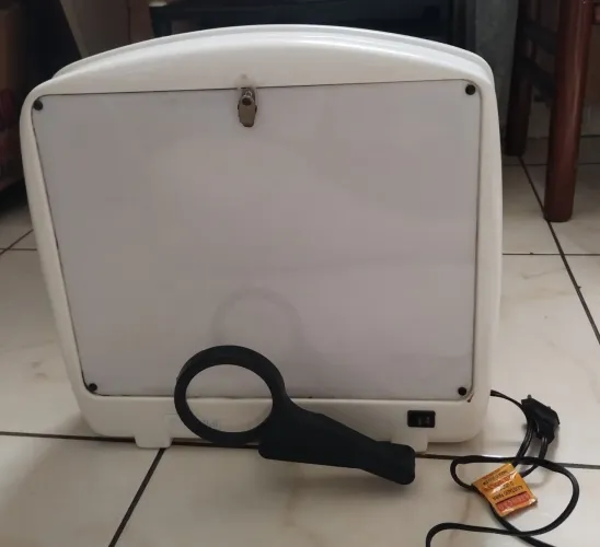 Negatoscópio odontológico Essence Dental USADO