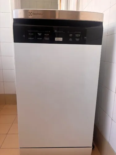 Lava Louças Electrolux 10 serviços SEMI NOVA - R$ 1.200,00