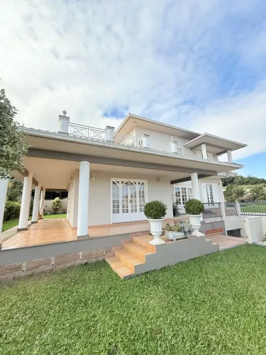 Casa 03 dormitórios à Venda em Cocal do Sul - SC Bairro - Jardim Itália