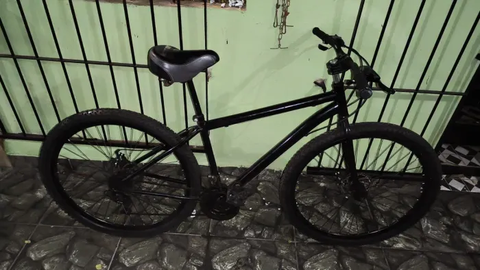 Bicicleta PRETA GTS