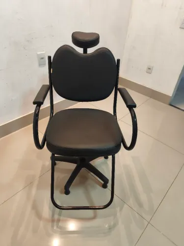 Cadeira para salão de beleza.