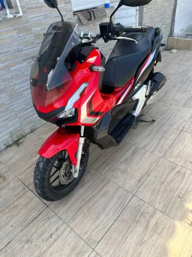 Honda ADV 150. Oportunidade!!