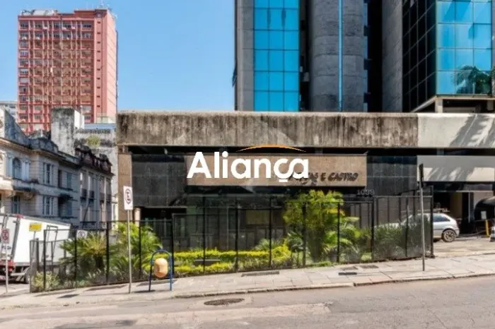 Loja comercial de esquina para locação no bairro Centro Histórico em Porto Alegre - Alto f