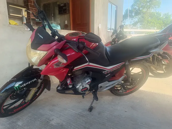 Moto em ótimo estado