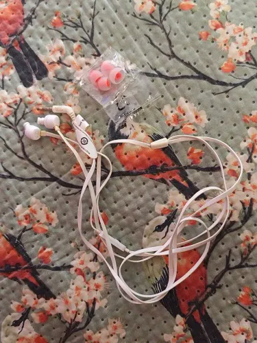 Fone JBL ENTRADA P2 ORIGINAL. USADO E FUNCIONANDO PERFEITAMENTE!