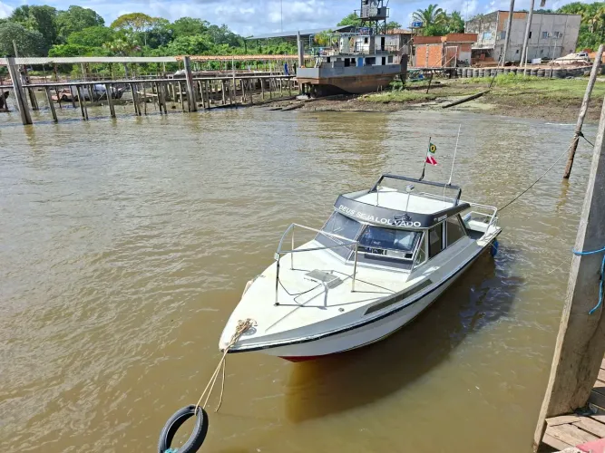 LANCHA 26 PÉS DOCUMENTAÇÃO EM DIAS - SEM MOTOR
