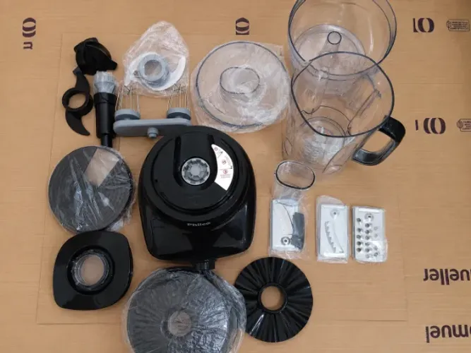 Multiprocessador Philco PMP1600P 9 em 1 2 velocidades 1700W - Preto - 220v