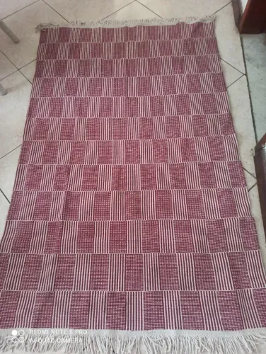 Tapete novo. Mede 1.50x1.0.Em puro algodão. Retirada em Irajá perto metrô