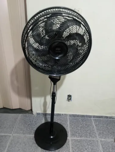Ventilador de pé